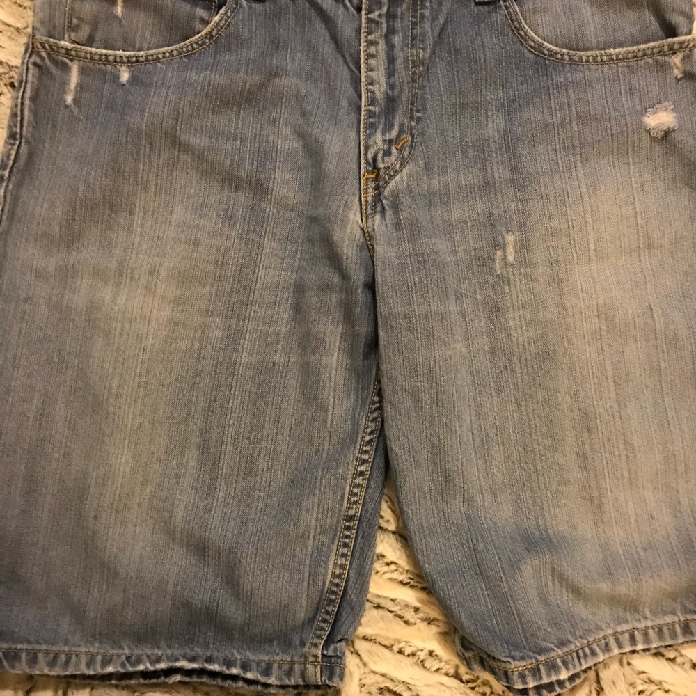 Silver tab distressed